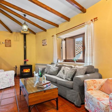 Casa Rural La Carrozal Senda Del Oso Orelleiru Exteriör bild