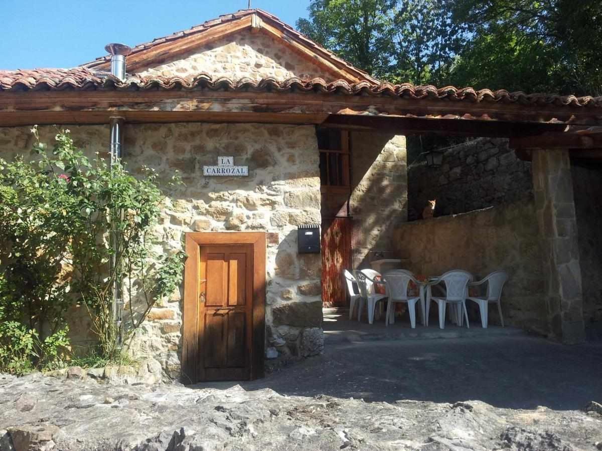 Casa Rural La Carrozal Senda Del Oso Orelleiru Exteriör bild