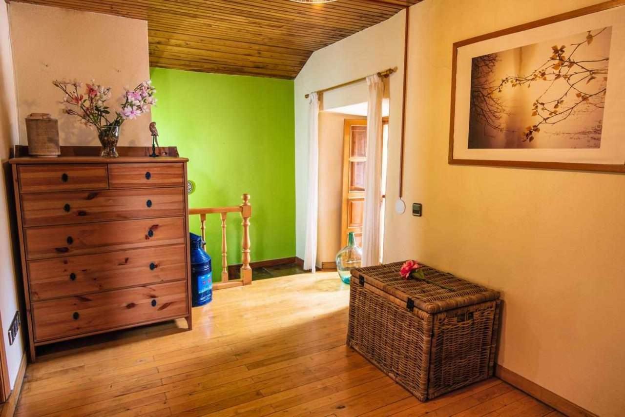 Casa Rural La Carrozal Senda Del Oso Orelleiru Exteriör bild
