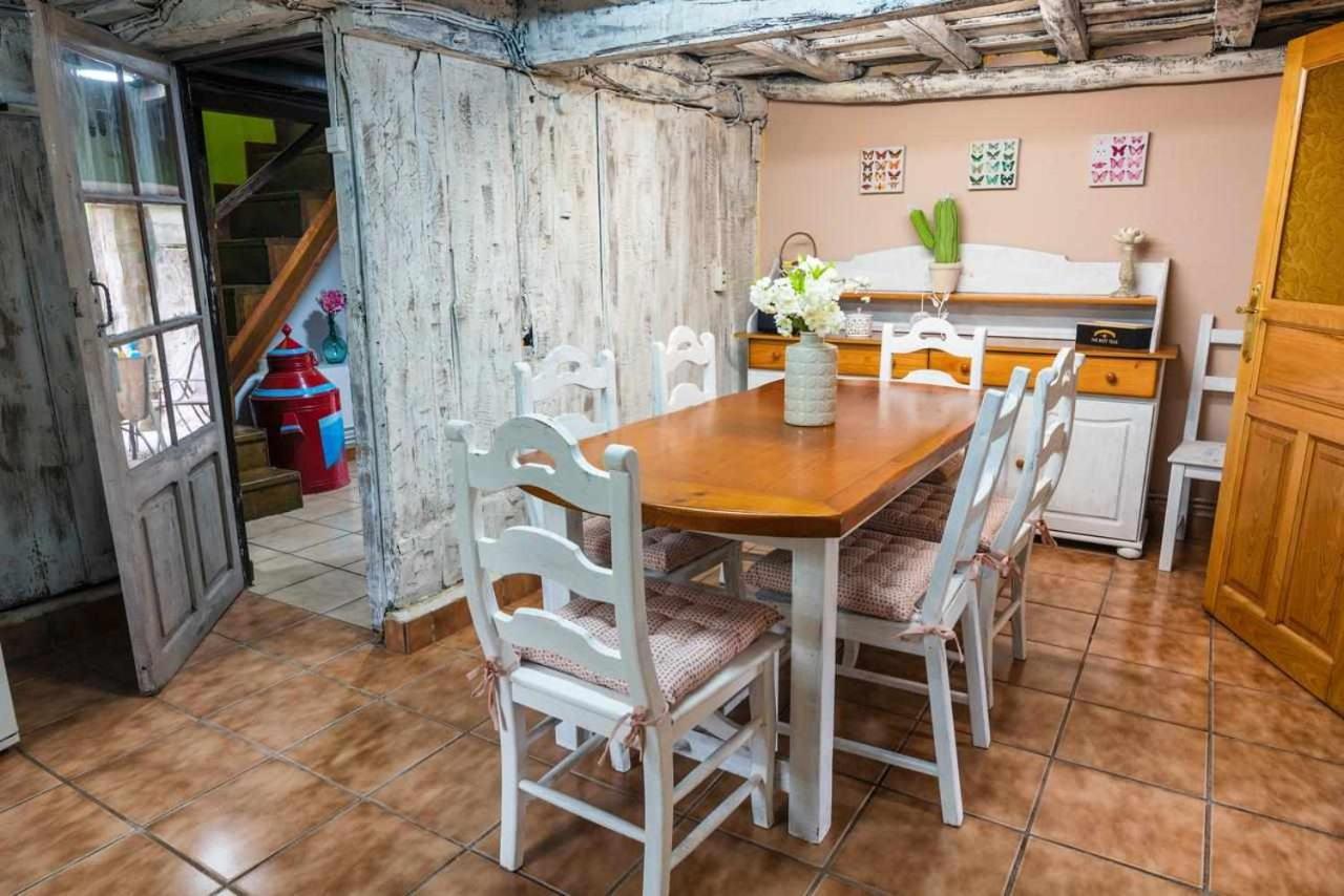 Casa Rural La Carrozal Senda Del Oso Orelleiru Exteriör bild