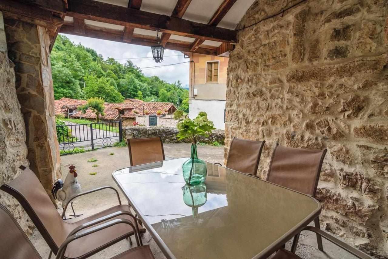 Casa Rural La Carrozal Senda Del Oso Orelleiru Exteriör bild